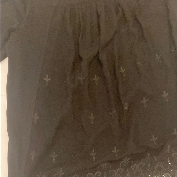Chico's Embroidery Lace Back Black 
Short Sleeve Top - Size 2 (12) - Picture 5 of 8